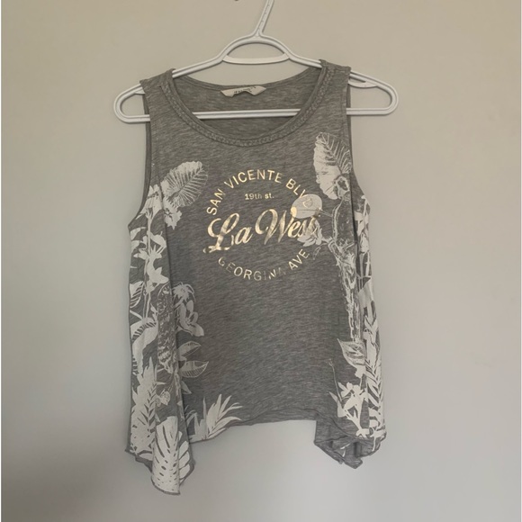 Super cute girls H&M tank top! - Picture 1 of 3